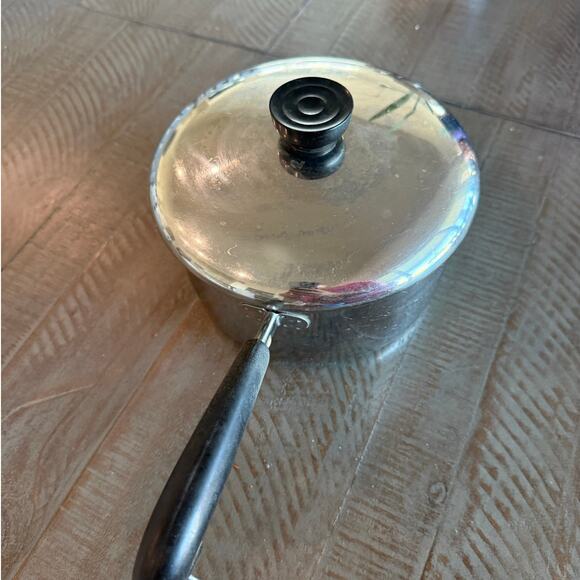 Vtg 1801 Revere Ware 2 Qt Stainless Steel Bottom Sauce Pan Pot W/ Lid Clinton IL - Picture 4 of 8